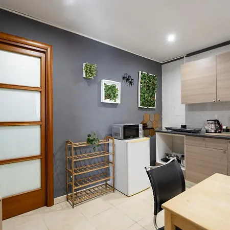 Casa Ravanas - City Center Studio Apartment *